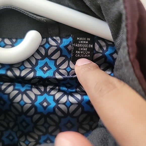 TED BAKER London Burgundy Dylan Trim Fit Quilted Down Sleeveless Vest 3 = M - Picture 2 of 6